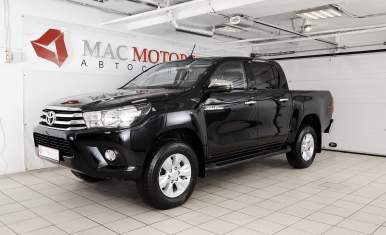 Toyota Hilux Черный